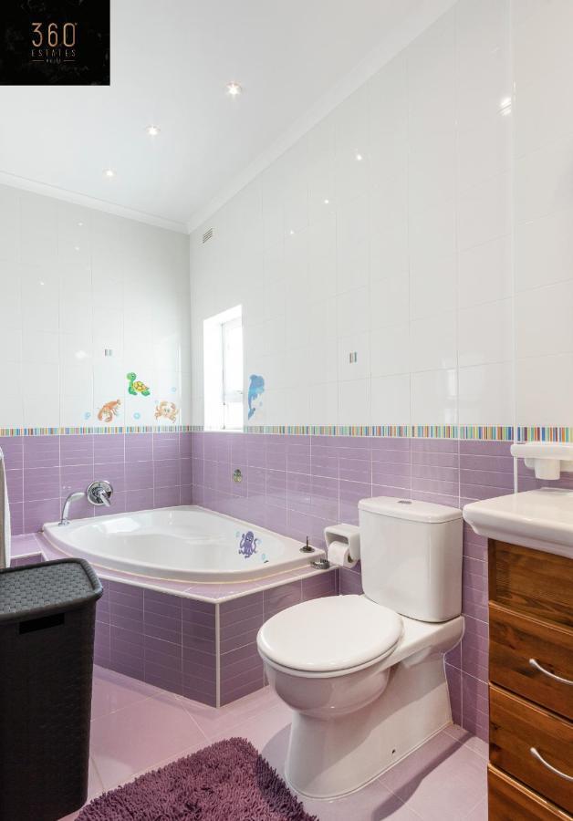 Appartamento Amazing House In With Bbq & Parking By 360 Estates *
