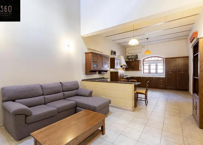Amazing House In Sliema Central With Bbq & Parking By 360 Estates